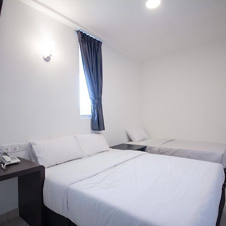 D Nice Hotel Bayan Lepas Exterior foto